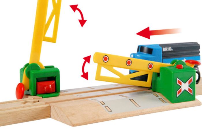Brio Magnetic Action Crossing 337550