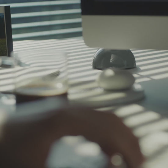 A video showing how the Mudita Kompakt can help you disconnect from the digital landscape.